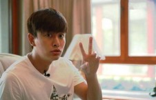 娱乐吃瓜酱开朗大男孩,揭秘开朗大男孩的欢乐生活